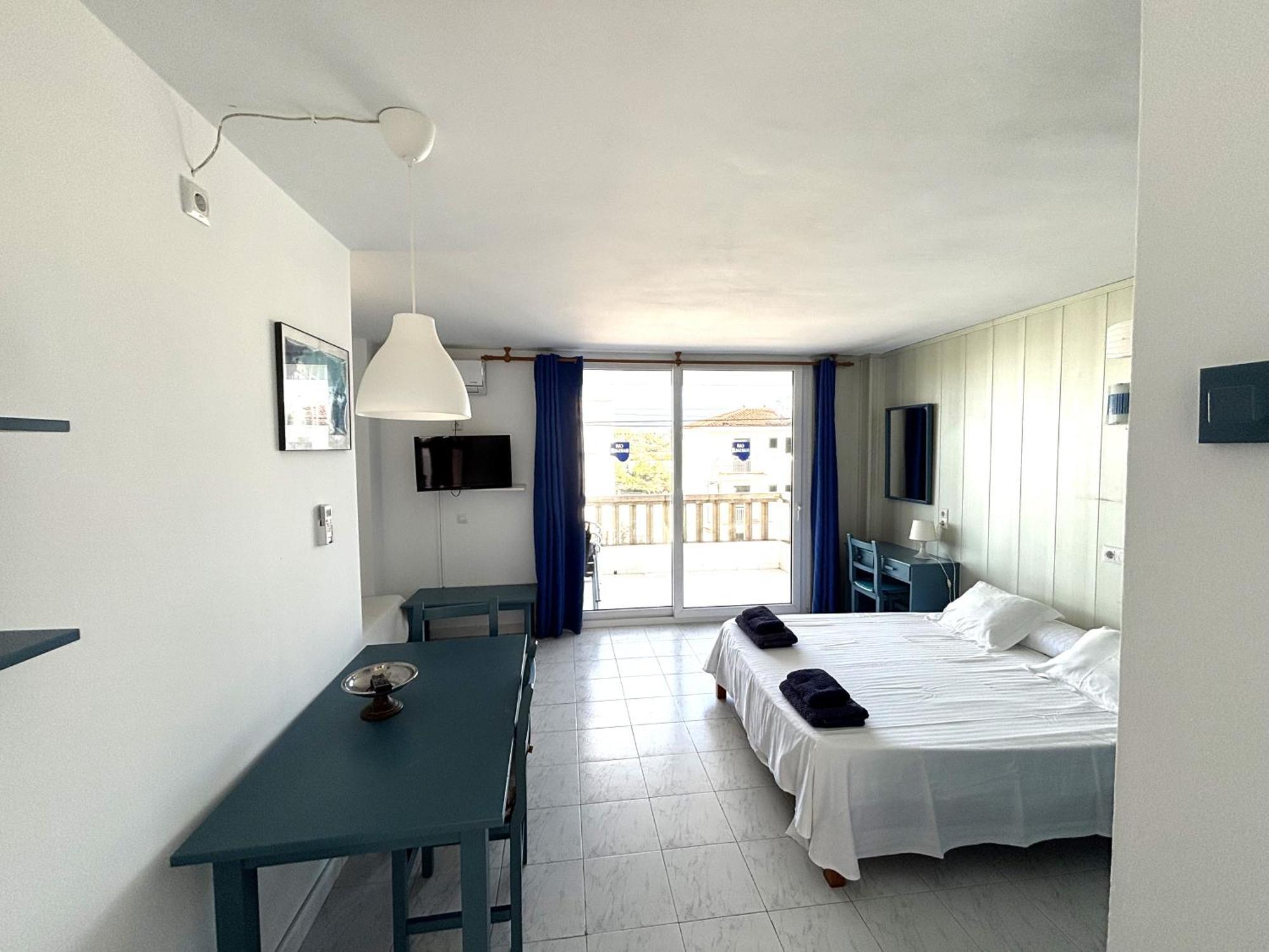 Apartamentos Can Marsalet 푸에르토 콜롬 외부 사진