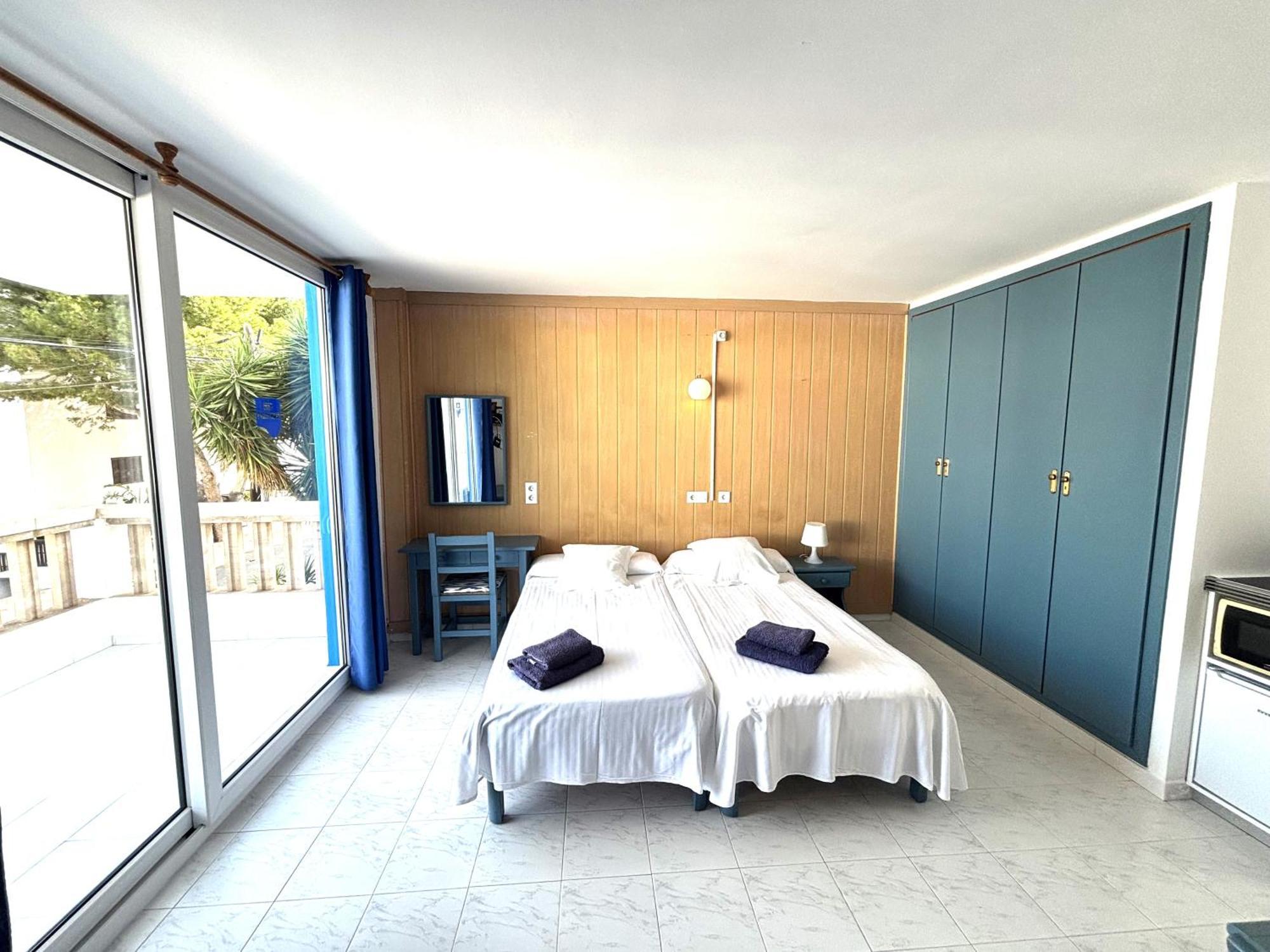 Apartamentos Can Marsalet 푸에르토 콜롬 외부 사진